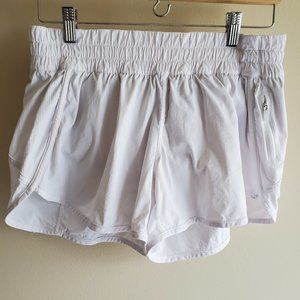 Lulu Lemon Tracker Shorts White size 10